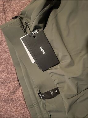 Men's Athletic Shorts in Olive Green